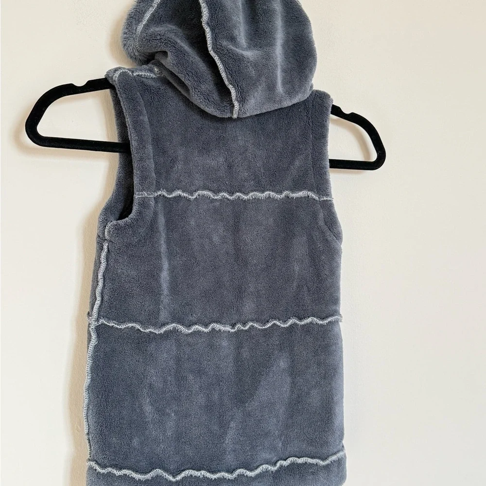 NWT Ragdolls and Rockets Gray Sherpa Hooded Vest 6/6X